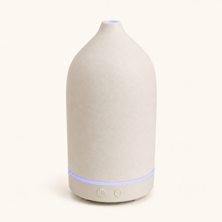 The Vagar ceramic-finish diffuser on a plain cream ground