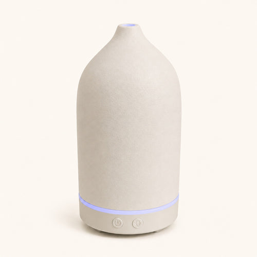 The Vagar ceramic-finish diffuser on a plain cream ground